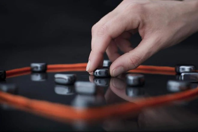 Kluster Magnetic Game